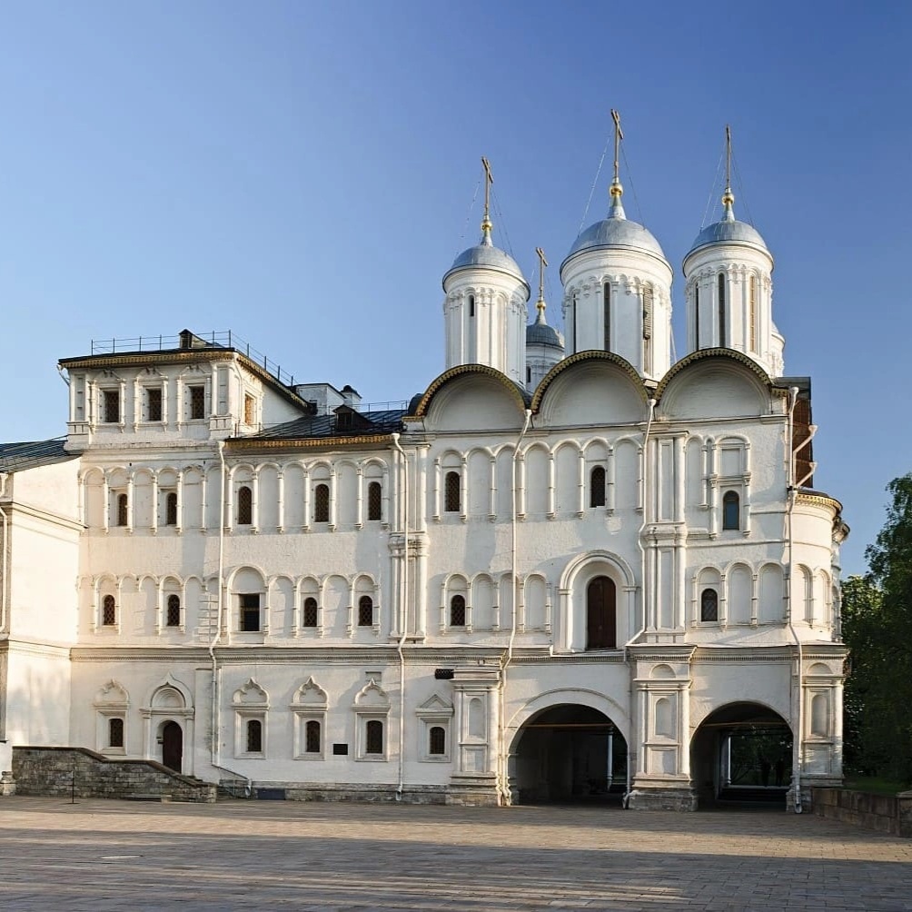 Патриаршие палаты с церковью Двенадцати апостолов