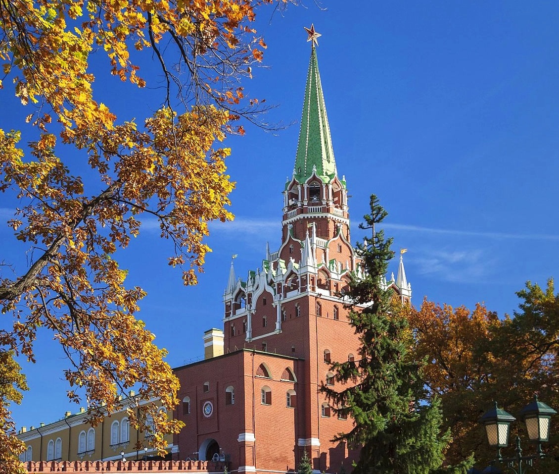 Кремль осень.webp