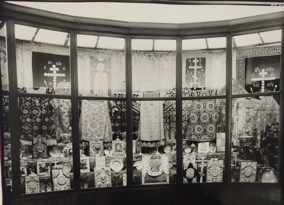 Церковный зал Оружейной палаты в послевоенные годы