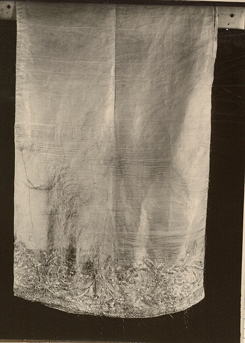 Шлейф от коронационного платья 1796 г. императрицы Марии Федоровны, супруги императора Павла I, до реставрации