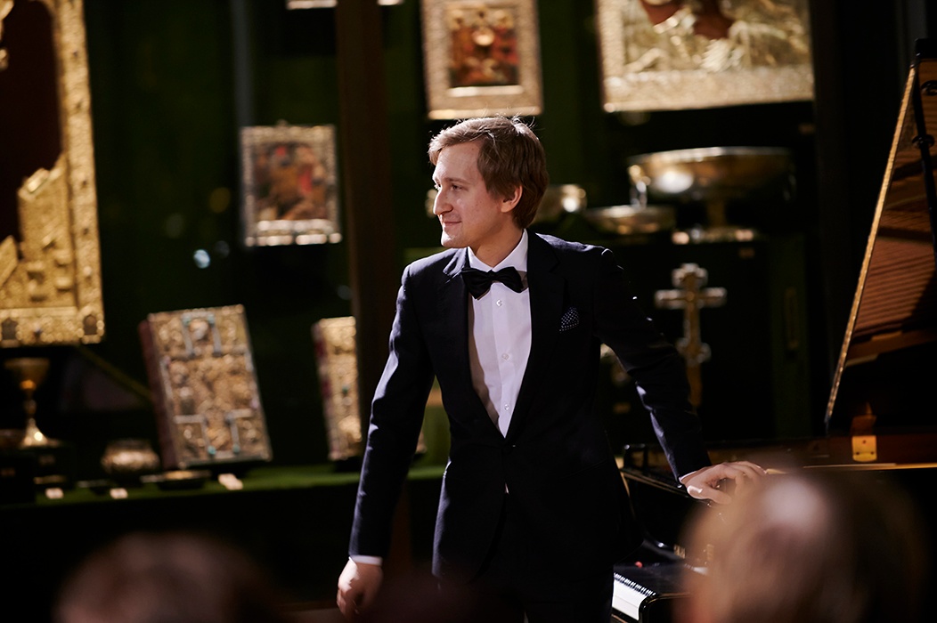 Победитель XV Международного конкурса имени П.И. Чайковского пианист Дмитрий Маслеев