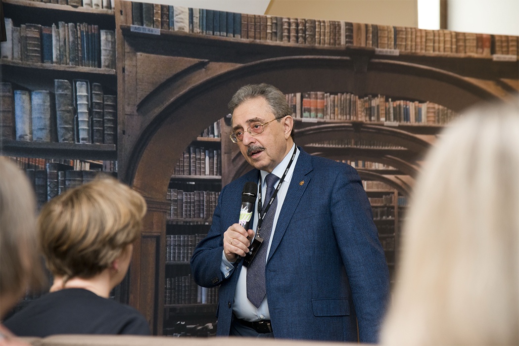 Приветственное слово заместителя генерального директора по научной работе А. Л. Баталова