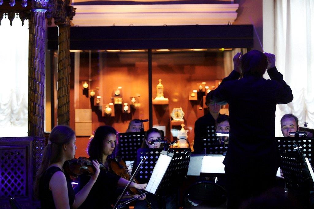 Оркестр Московского государственного академического детского музыкального театра имени Н.И Сац под управлением Сергея Михеева