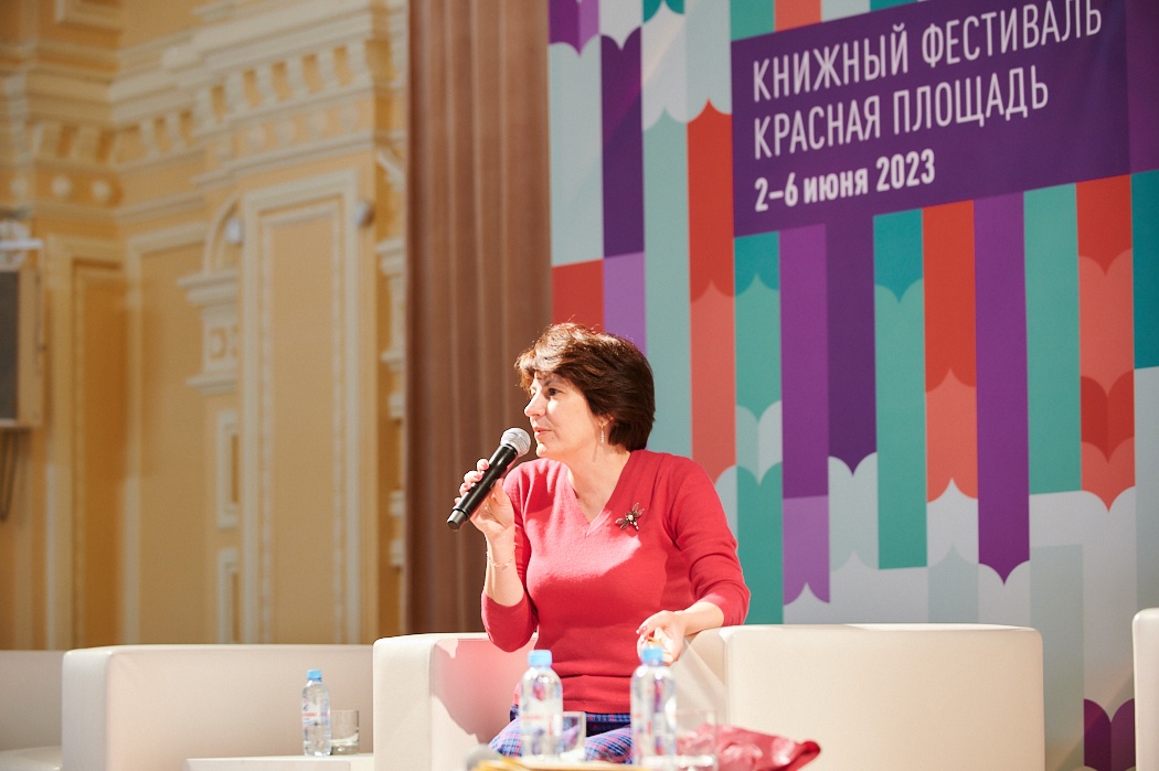 К.Т. Медведева, заведующая лекционным отделом