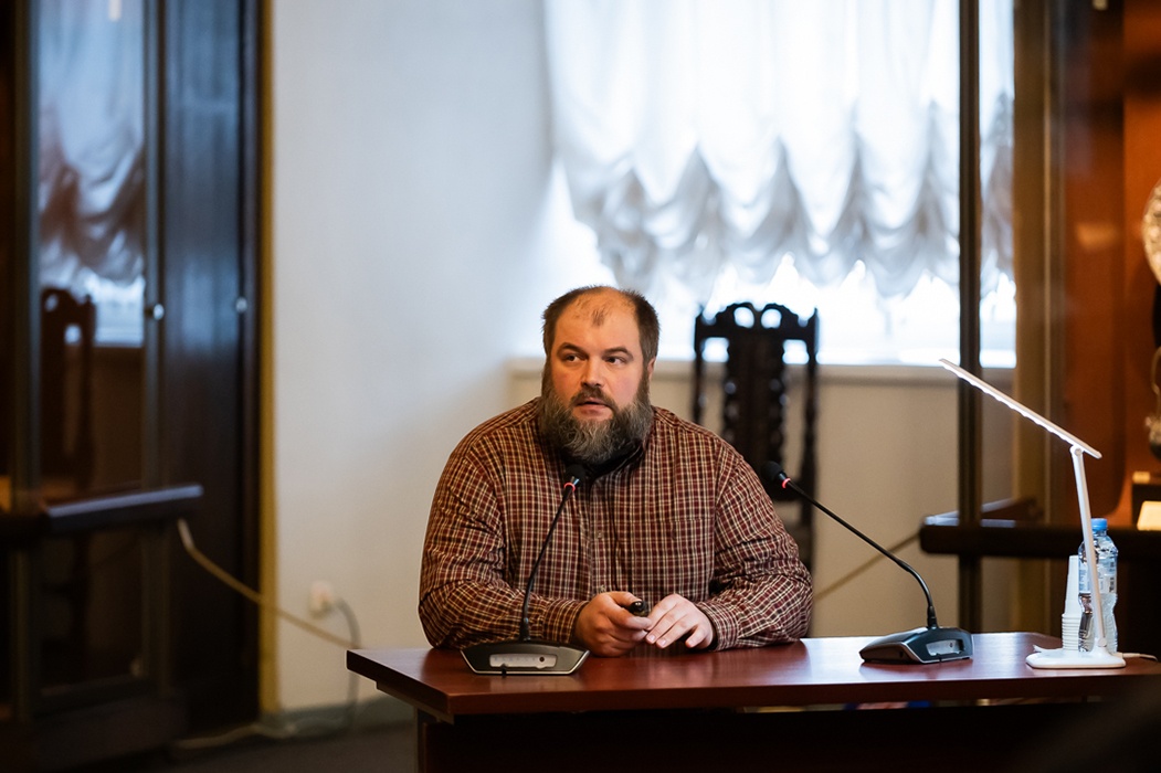 А.Г. Барков с докладом «Новые открытия древних росписей в Успенском соборе Московского Кремля»