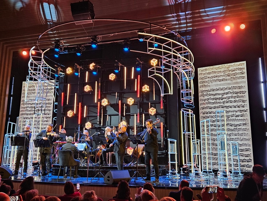 Дирижер Юрий Башмет и музыканты камерного ансамбля "Солисты Москвы" на церемонии вручения Национальной премии в области музейного дела им. Д.С. Лихачева