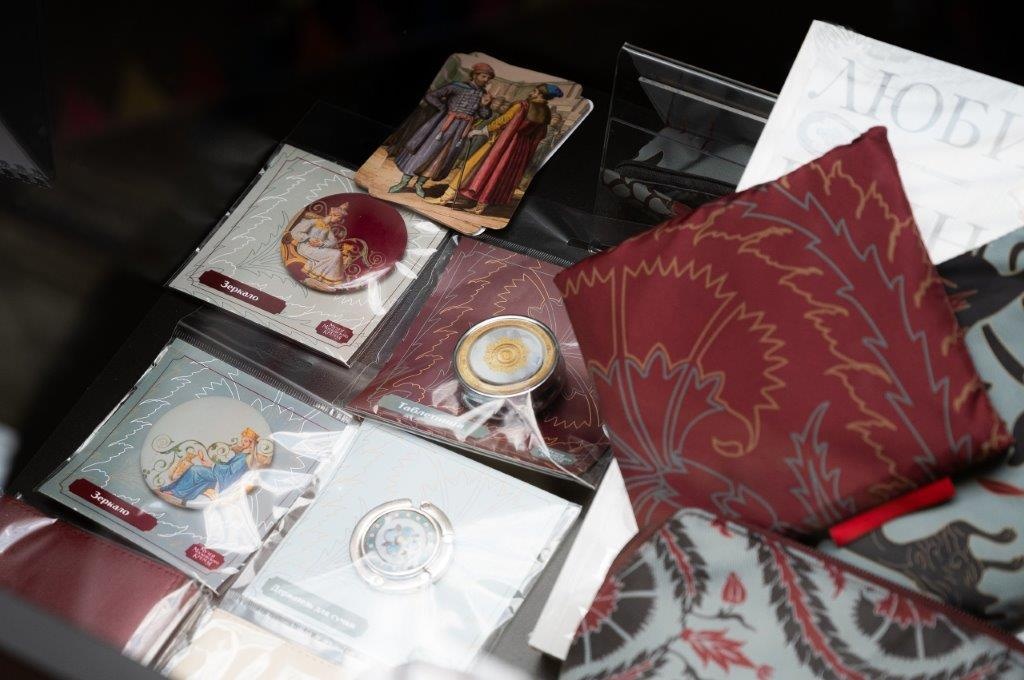 Сувенирная продукция Музеев Московского Кремля