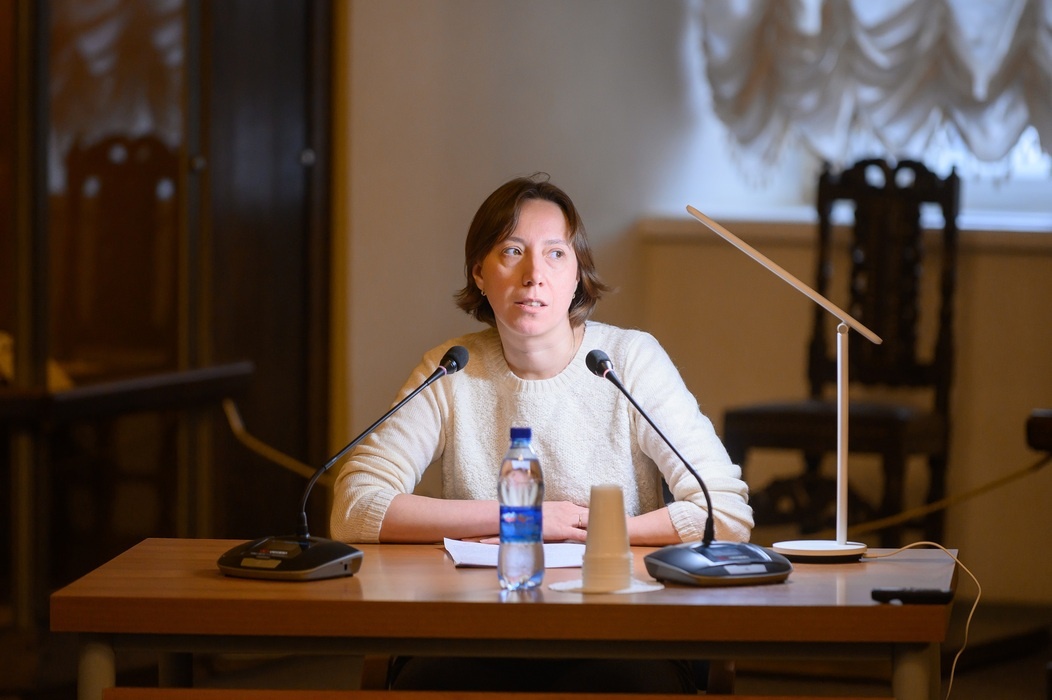 И.А. Грачева с докладом «Реставрация экспонатов Оружейной палаты Московского Кремля в годы Великой Отечественной войны и первые послевоенные годы»